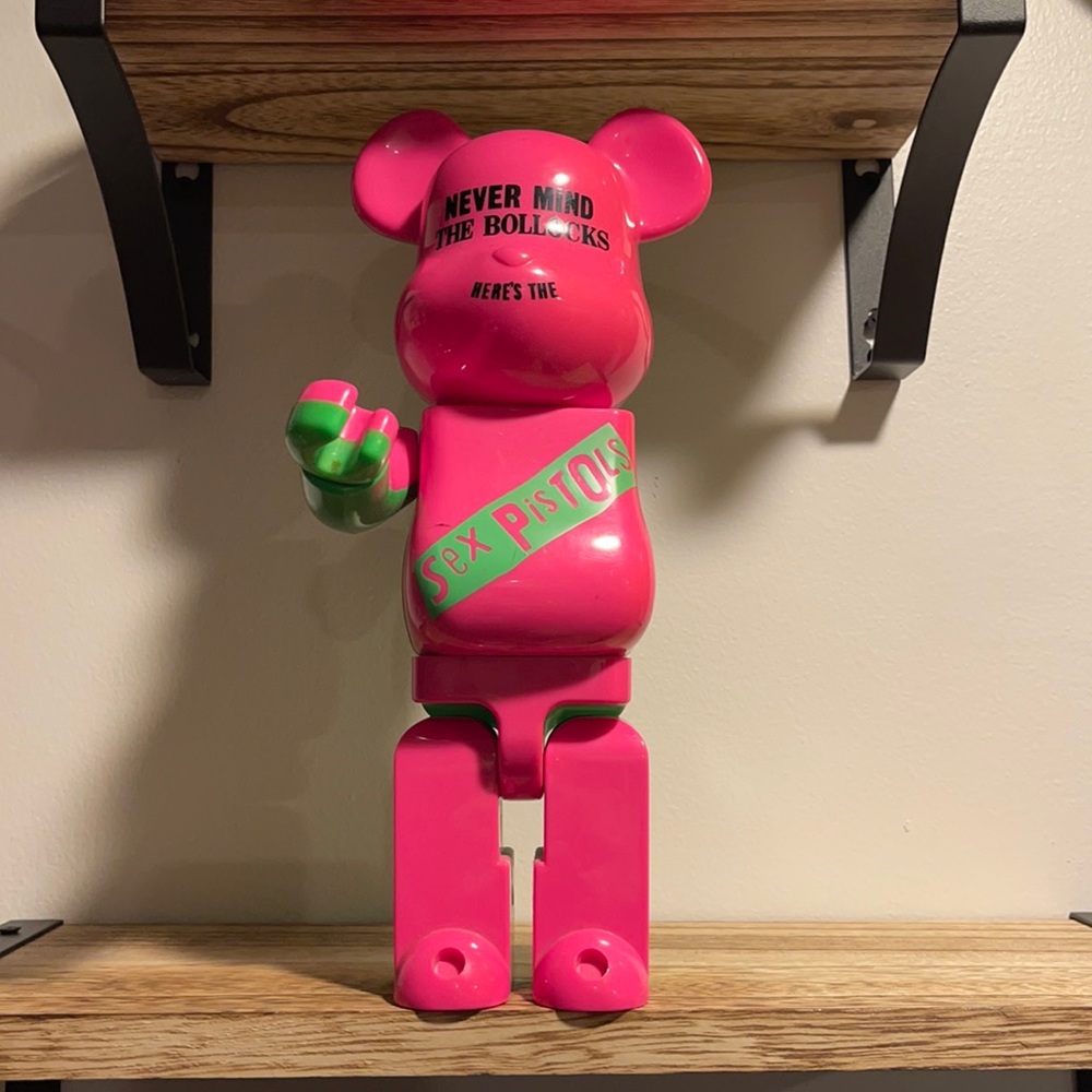 Bearbrick 400% Sex Pistols Never Mind The Bullocks (missing right arm) no box